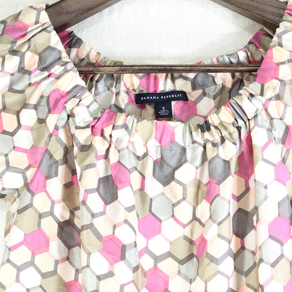 Banana Republic 100% Silk Colorful Blouse W/ Modern Geometric Pattern Women's Sm - Picture 4 of 11